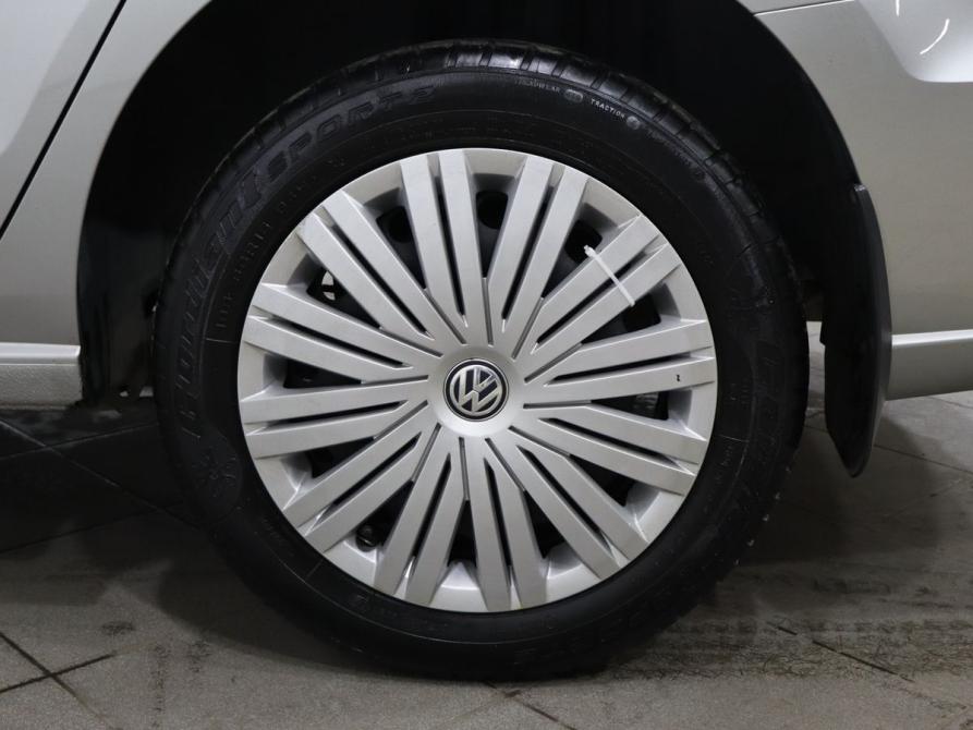 Volkswagen Polo V Рестайлинг Москва  - изображение 9