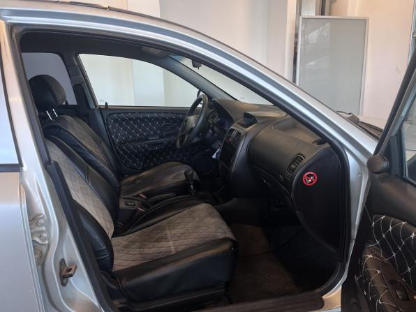 Mitsubishi Carisma I Рестайлинг с пробегом 2003 года, цена 155 000 рублей, 263203 км, седан, Автокод Объявления