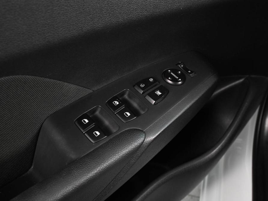 Hyundai Solaris II Ростов-на-Дону  - изображение 15