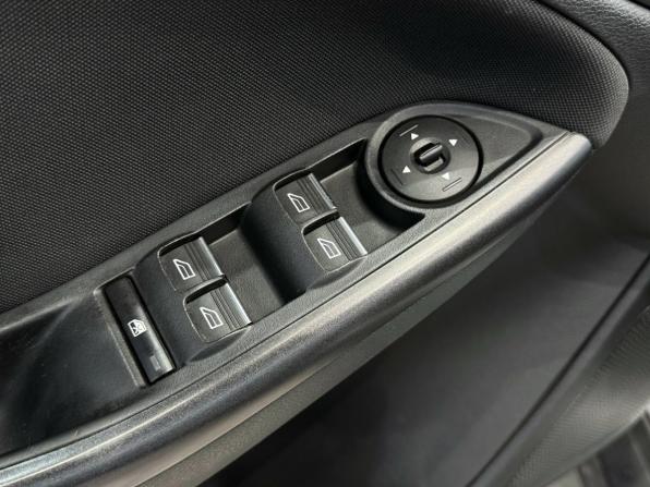 Ford Focus III Рестайлинг с пробегом 2017 года, цена 1 220 000 рублей, 91630 км, хэтчбек, Автокод Объявления