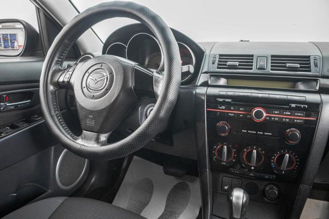 Mazda 3 I (BK) Рестайлинг с пробегом 2008 года, цена 749 000 рублей, 260000 км, седан, Автокод Объявления