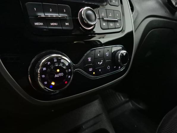 Renault Kaptur I с пробегом 2017 года, цена 1 360 000 рублей, 119280 км, внедорожник, Автокод Объявления