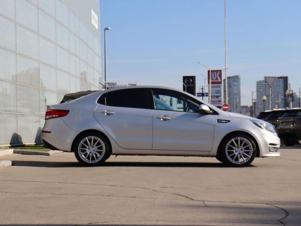 Kia Rio III Рестайлинг с пробегом 2016 года, цена 1 096 000 рублей, 92677 км, седан, Автокод Объявления