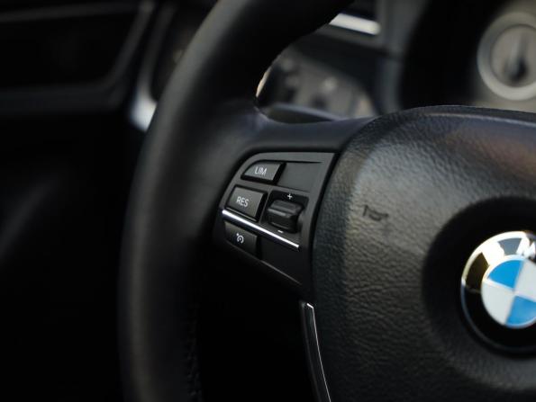 BMW 5 серии VI (F10/F11/F07) Рестайлинг с пробегом 2013 года, цена 1 525 000 рублей, 205000 км, седан, Автокод Объявления