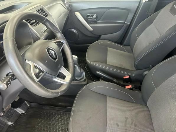 Renault Logan II Рестайлинг с пробегом 2022 года, цена 1 165 000 рублей, 148661 км, седан, Автокод Объявления