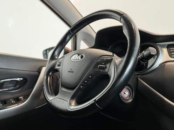 Kia Ceed II Рестайлинг с пробегом 2016 года, цена 1 270 000 рублей, 135413 км, хэтчбек, Автокод Объявления