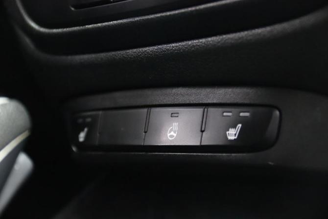 Hyundai Solaris II с пробегом 2018 года, цена 1 355 550 рублей, 142720 км, седан, Автокод Объявления
