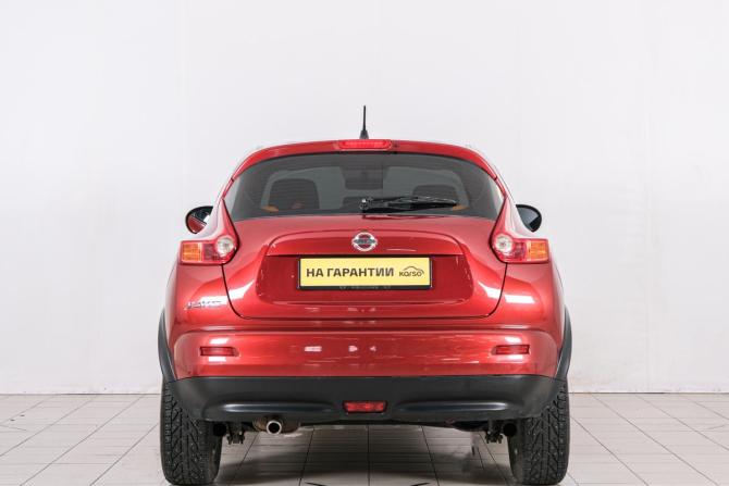 Nissan Juke I с пробегом 2013 года, цена 1 049 000 рублей, 130000 км, внедорожник, Автокод Объявления