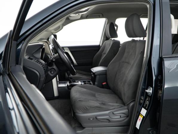 Toyota Land Cruiser Prado 150 Series с пробегом 2011 года, цена 2 245 077 рублей, 302862 км, внедорожник, Автокод Объявления