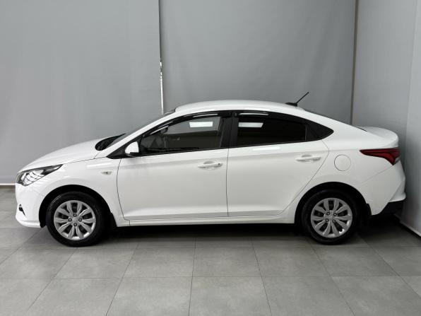 Hyundai Solaris II Рестайлинг с пробегом 2021 года, цена 1 545 000 рублей, 60353 км, седан, Автокод Объявления