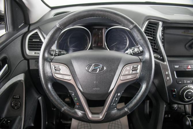 Hyundai Santa Fe III Рестайлинг с пробегом 2017 года, цена 2 299 000 рублей, 230156 км, внедорожник, Автокод Объявления