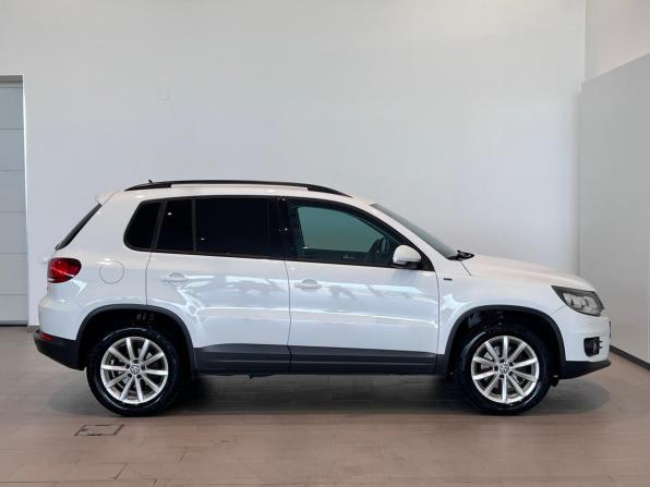 Volkswagen Tiguan I Рестайлинг с пробегом 2015 года, цена 1 490 000 рублей, 127498 км, внедорожник, Автокод Объявления