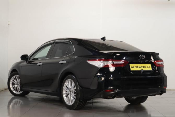 Toyota Camry VIII (XV70) с пробегом 2018 года, цена 3 029 000 рублей, 241000 км, седан, Автокод Объявления