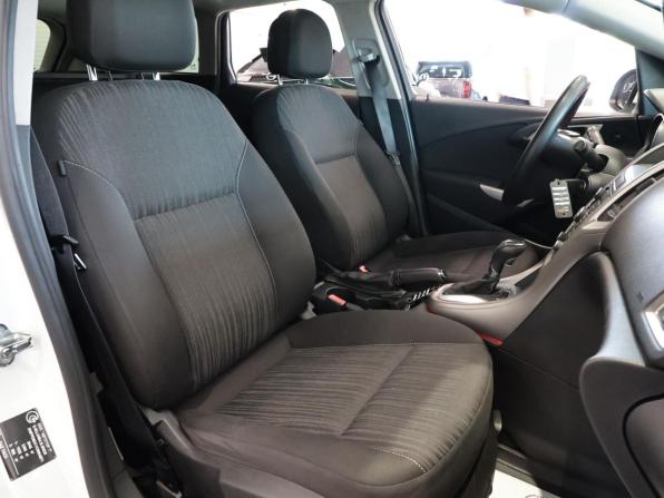 Opel Astra J с пробегом 2011 года, цена 660 000 рублей, 158073 км, универсал, Автокод Объявления