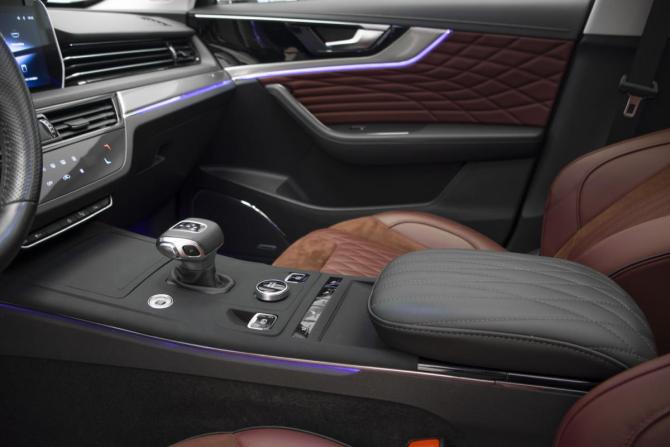 Hongqi HS5 I с пробегом 2023 года, цена 2 950 000 рублей, 38722 км, внедорожник, Автокод Объявления