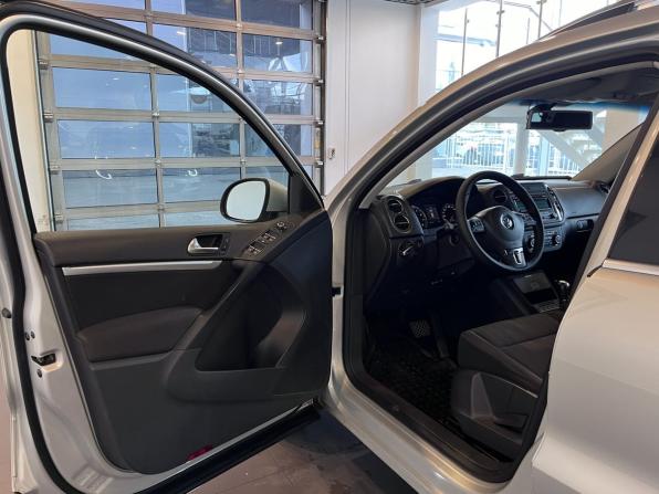 Volkswagen Tiguan I Рестайлинг с пробегом 2012 года, цена 1 249 000 рублей, 220422 км, внедорожник, Автокод Объявления