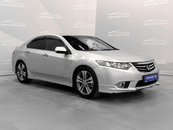 Honda Accord VIII Рестайлинг с пробегом 2011 года, цена 1 380 000 рублей, 216018 км, седан, Автокод Объявления