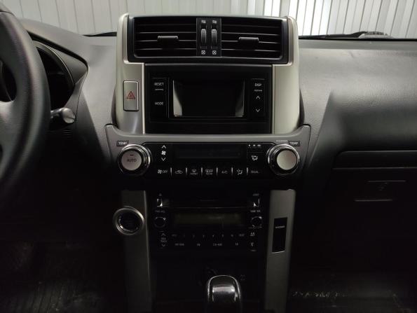 Toyota Land Cruiser Prado 150 Series с пробегом 2011 года, цена 2 590 000 рублей, 196530 км, внедорожник, Автокод Объявления