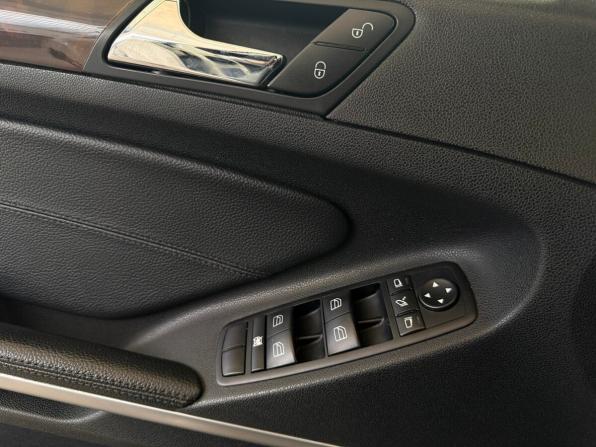 Mercedes-Benz M-Класс II (W164) Рестайлинг с пробегом 2009 года, цена 1 120 000 рублей, 288551 км, внедорожник, Автокод Объявления