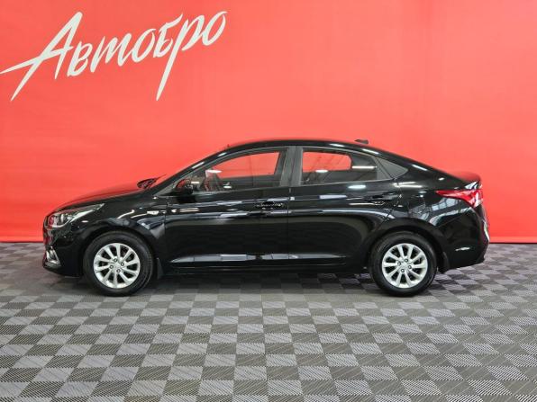 Hyundai Solaris II с пробегом 2018 года, цена 1 245 000 рублей, 122539 км, седан, Автокод Объявления