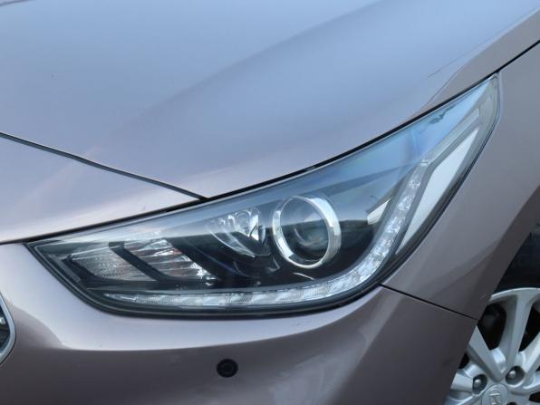 Hyundai Solaris II с пробегом 2018 года, цена 1 350 000 рублей, 101787 км, седан, Автокод Объявления