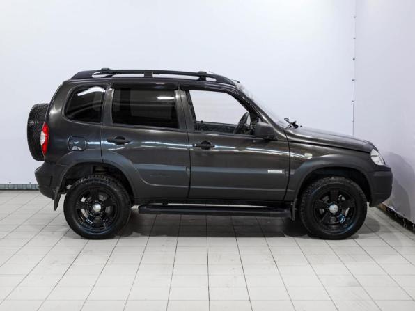 Chevrolet Niva I Рестайлинг с пробегом 2013 года, цена 649 500 рублей, 175731 км, внедорожник, Автокод Объявления