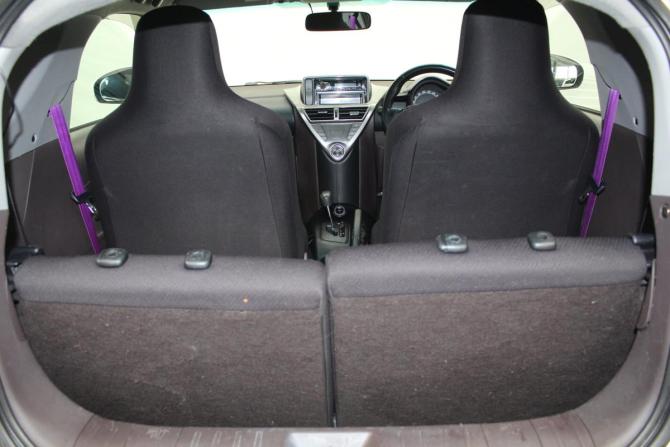 Toyota iQ с пробегом 2009 года, цена 599 000 рублей, 114603 км, хэтчбек, Автокод Объявления