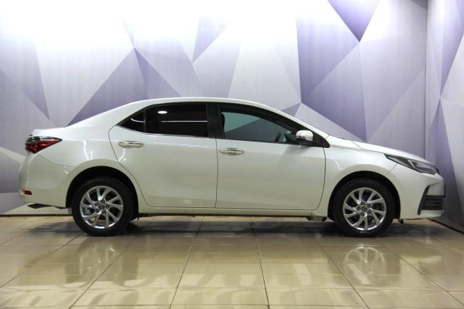 Toyota Corolla XI (E160 E170 E180) Рестайлинг 1 с пробегом 2016 года, цена 1 637 000 рублей, 90161 км, седан, Автокод Объявления