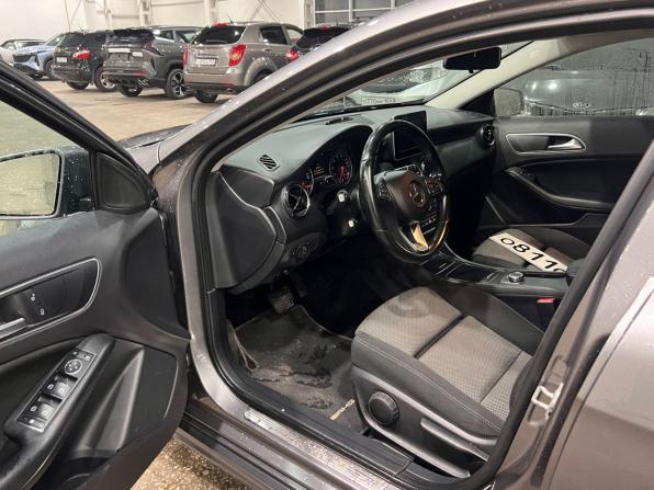 Mercedes-Benz A-Класс III (W176) Рестайлинг с пробегом 2015 года, цена 1 390 000 рублей, 143580 км, хэтчбек, Автокод Объявления