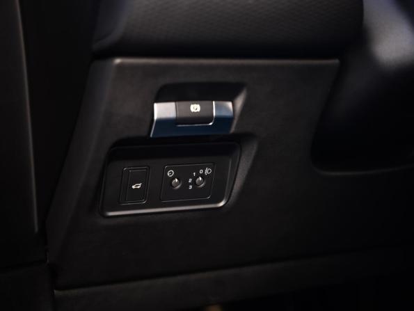 Land Rover Range Rover Evoque II с пробегом 2019 года, цена 3 549 777 рублей, 42266 км, внедорожник, Автокод Объявления