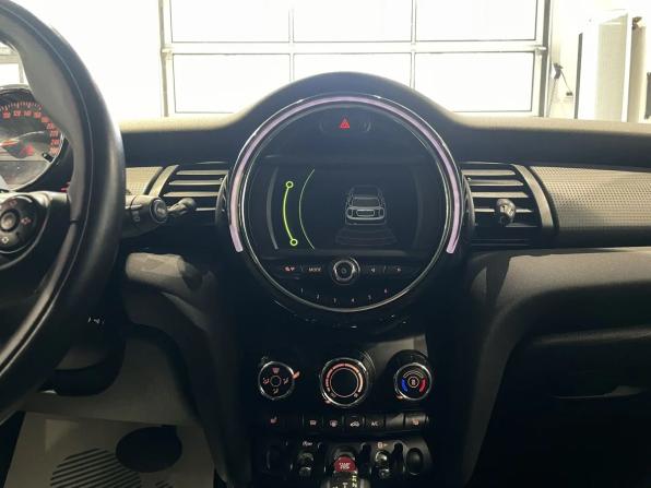 Mini Hatch III (F55/F56) с пробегом 2016 года, цена 1 450 000 рублей, 95000 км, хэтчбек, Автокод Объявления