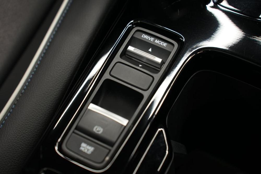 Honda e:NS1 Крым  - изображение 18
