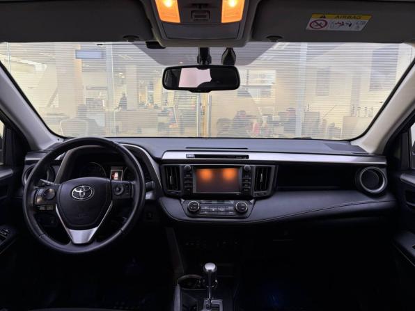 Toyota RAV4 IV (XA40) Рестайлинг с пробегом 2017 года, цена 2 450 000 рублей, 175073 км, внедорожник, Автокод Объявления