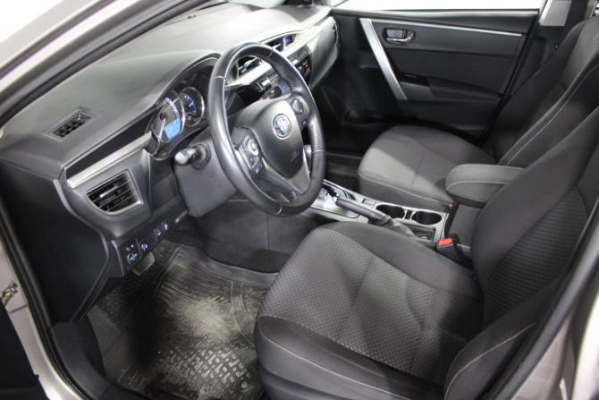 Toyota Corolla XI (E160 E170 E180) с пробегом 2014 года, цена 1 550 000 рублей, 81000 км, седан, Автокод Объявления