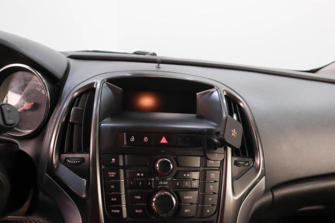 Opel Astra J Рестайлинг с пробегом 2013 года, цена 729 000 рублей, 218000 км, хэтчбек, Автокод Объявления