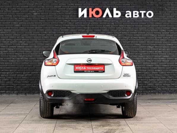 Nissan Juke I Рестайлинг с пробегом 2015 года, цена 1 630 000 рублей, 15660 км, внедорожник, Автокод Объявления