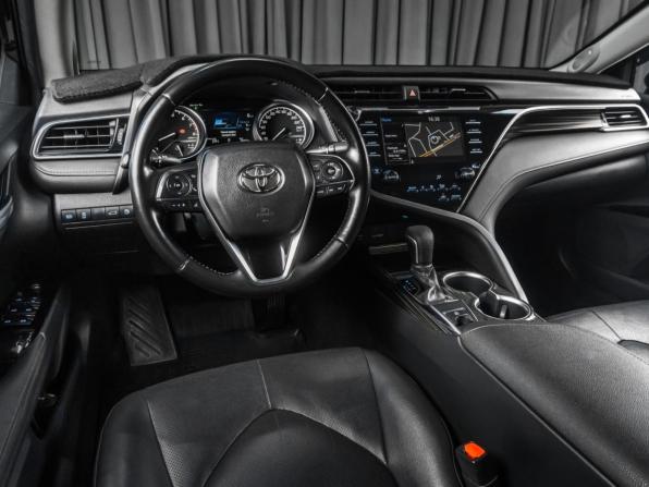 Toyota Camry VIII (XV70) с пробегом 2018 года, цена 2 679 000 рублей, 180920 км, седан, Автокод Объявления