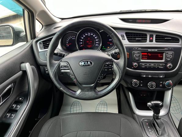 Kia Ceed II с пробегом 2012 года, цена 1 090 000 рублей, 140050 км, хэтчбек, Автокод Объявления