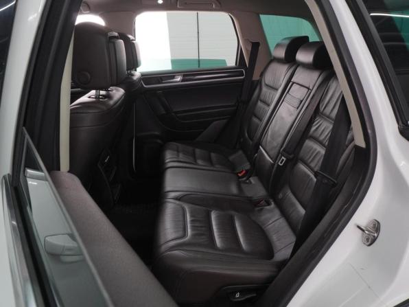 Volkswagen Touareg II Рестайлинг с пробегом 2015 года, цена 2 599 000 рублей, 200136 км, внедорожник, Автокод Объявления