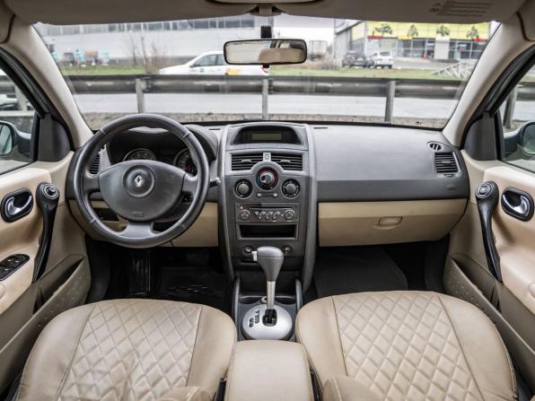 Renault Megane II Рестайлинг с пробегом 2007 года, цена 365 000 рублей, 223000 км, седан, Автокод Объявления