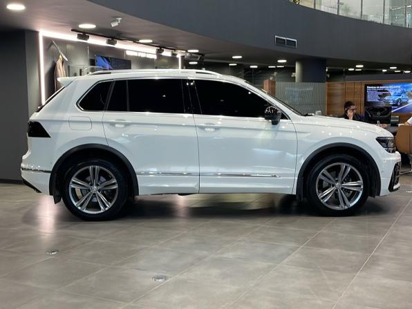 Volkswagen Tiguan II с пробегом 2018 года, цена 2 899 000 рублей, 88603 км, внедорожник, Автокод Объявления
