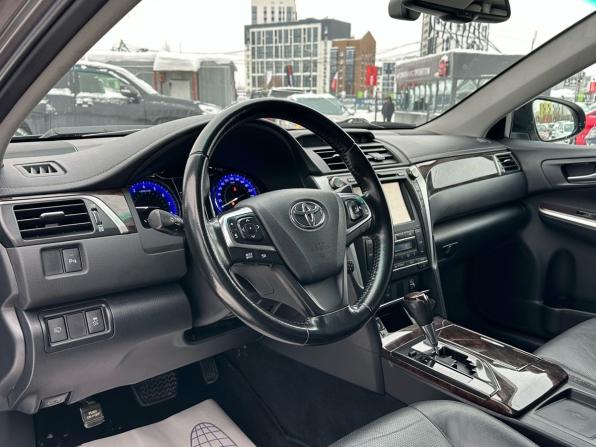 Toyota Camry VII (XV50) Рестайлинг с пробегом 2015 года, цена 2 329 000 рублей, 111559 км, седан, Автокод Объявления