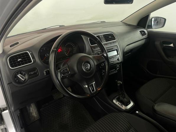 Volkswagen Polo V с пробегом 2012 года, цена 739 000 рублей, 203075 км, седан, Автокод Объявления