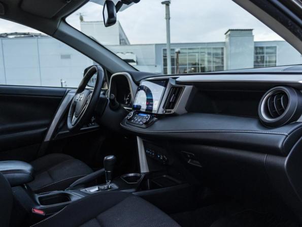 Toyota RAV4 IV (XA40) Рестайлинг с пробегом 2018 года, цена 2 648 000 рублей, 138662 км, внедорожник, Автокод Объявления
