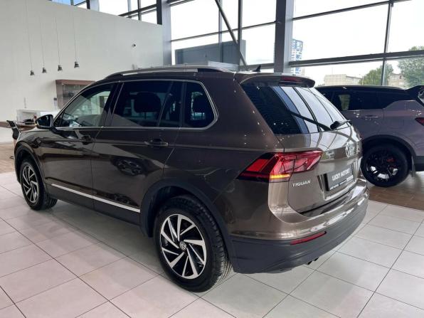 Volkswagen Tiguan II с пробегом 2018 года, цена 1 995 000 рублей, 134374 км, внедорожник, Автокод Объявления