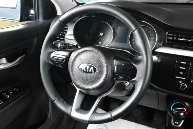 Kia Rio IV с пробегом 2017 года, цена 1 059 000 рублей, 182463 км, седан, Автокод Объявления