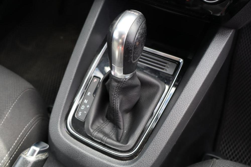 Volkswagen Jetta VI Рестайлинг Санкт-Петербург  - изображение 11