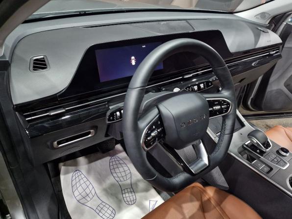 Omoda C5 I с пробегом 2024 года, цена 2 000 000 рублей, 6000 км, внедорожник, Автокод Объявления