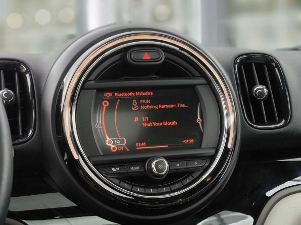 Mini Countryman II с пробегом 2017 года, цена 2 400 000 рублей, 111156 км, внедорожник, Автокод Объявления