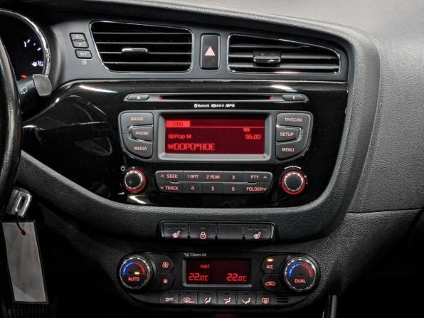Kia Ceed II с пробегом 2015 года, цена 1 255 000 рублей, 118804 км, универсал, Автокод Объявления
